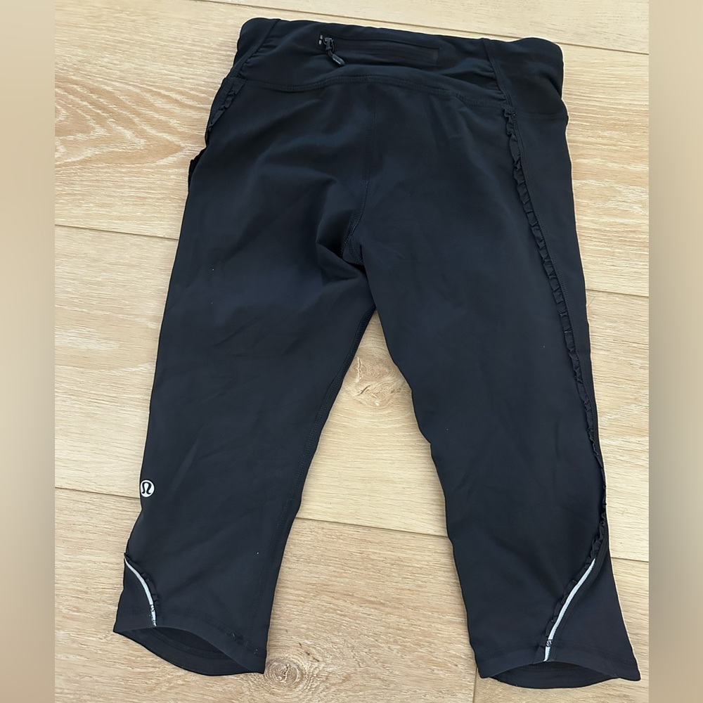 Black Athletic Capri Leggings